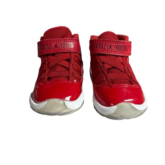 Nike Air Jordan 11 Retro ‘Win Like 96’ Toddler Size 4C Red Sneakers 378040-623 - Picture 2 of 6